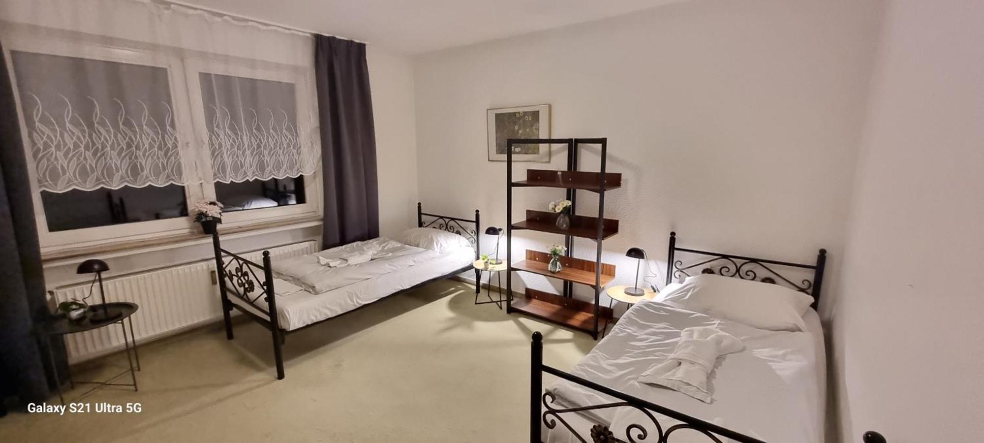 Bookiing Bungalow Kassel لوهْفيلدِن المظهر الخارجي الصورة