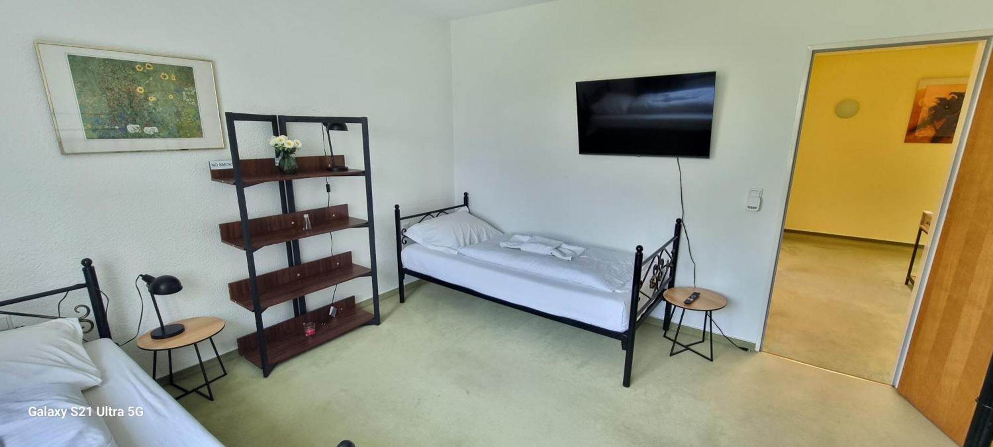 Bookiing Bungalow Kassel لوهْفيلدِن المظهر الخارجي الصورة