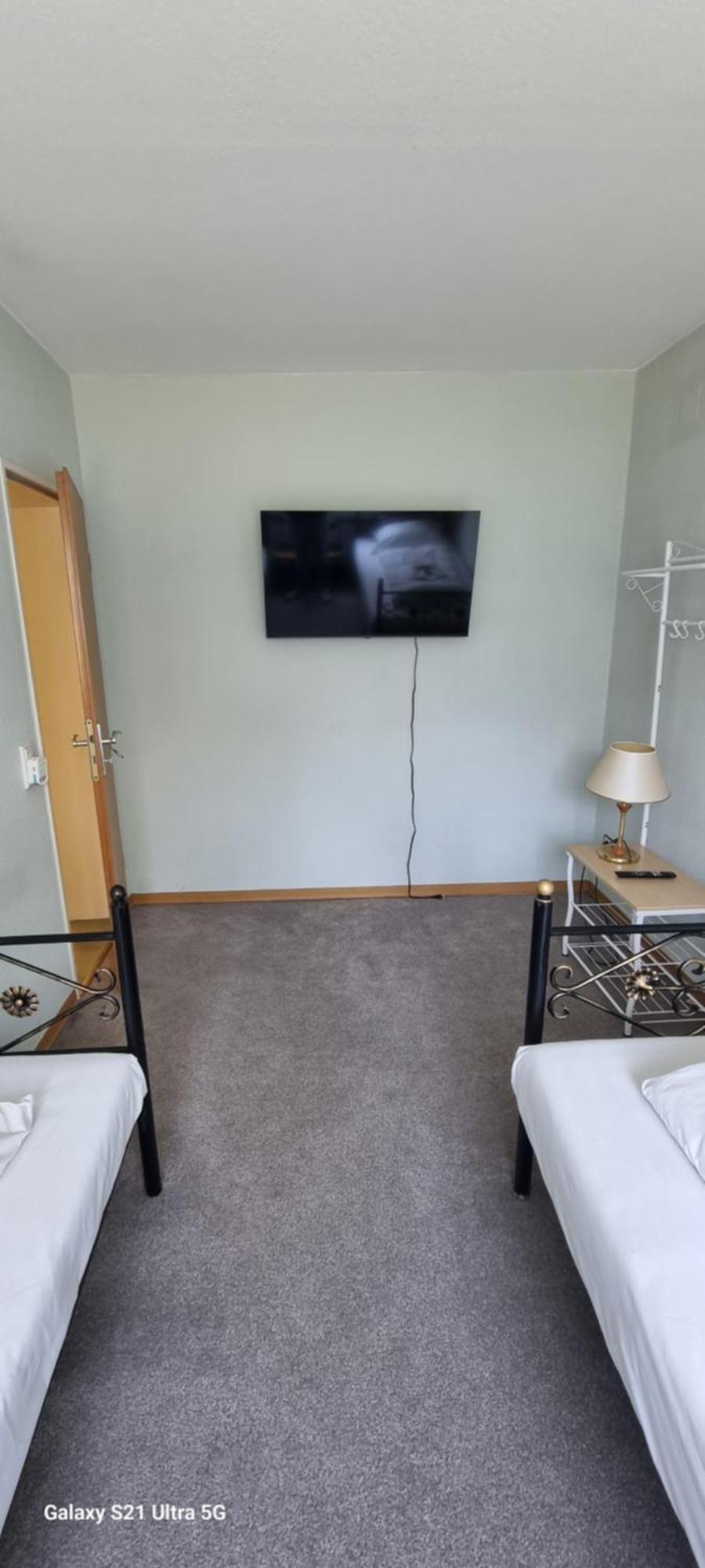 Bookiing Bungalow Kassel لوهْفيلدِن المظهر الخارجي الصورة